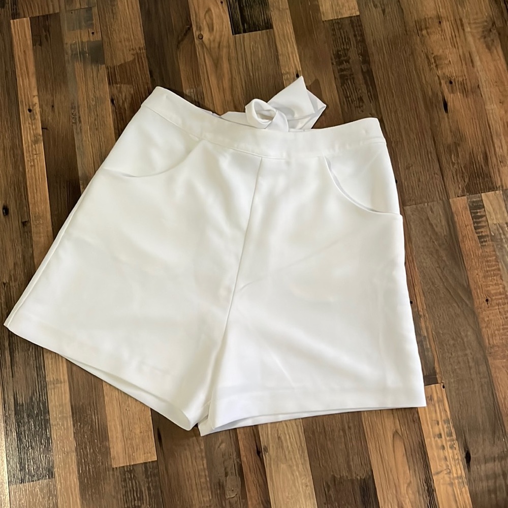 Bebe shorts